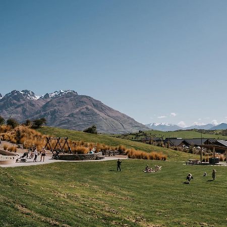 Nestled Below The Remarkables Queenstown Eksteriør bilde