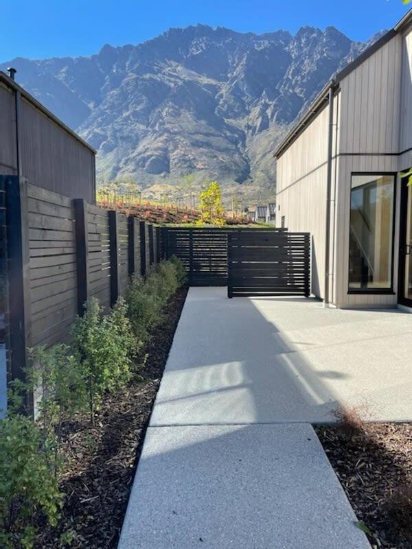Nestled Below The Remarkables Queenstown Eksteriør bilde
